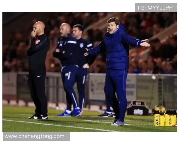 欧冠门票系统崩溃数万球迷排队12小时争抢梦幻门票 欧冠门票系统崩溃数万球迷排队12小时争抢梦幻门票