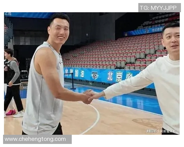 翟晓川：从篮球场上的拼搏到生活中的坚持与梦想追求